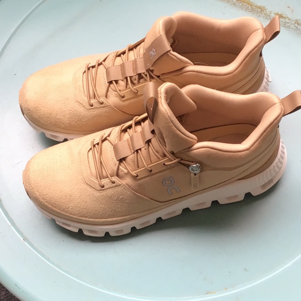 On Running Sneakers